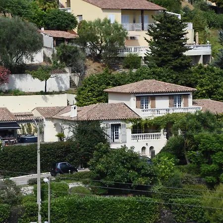 Villa Makasih